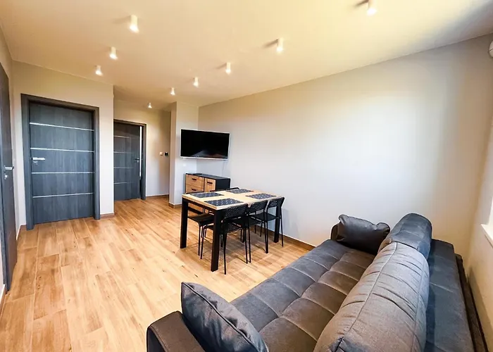 Πανσιόν Pod Czworka 3*